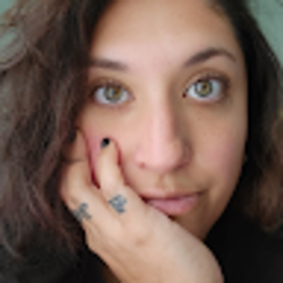 Meet your Posher, Robyn - Picture 1 of 1